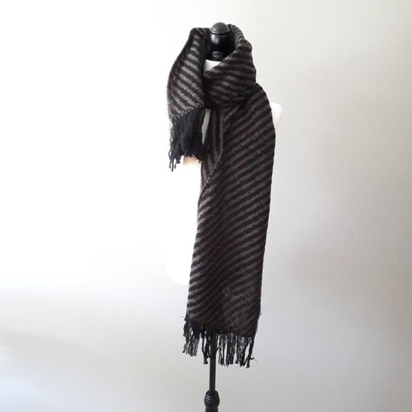 Cristina Chiti black & taupe wool blend scarf shawl - Picture 7 of 7
